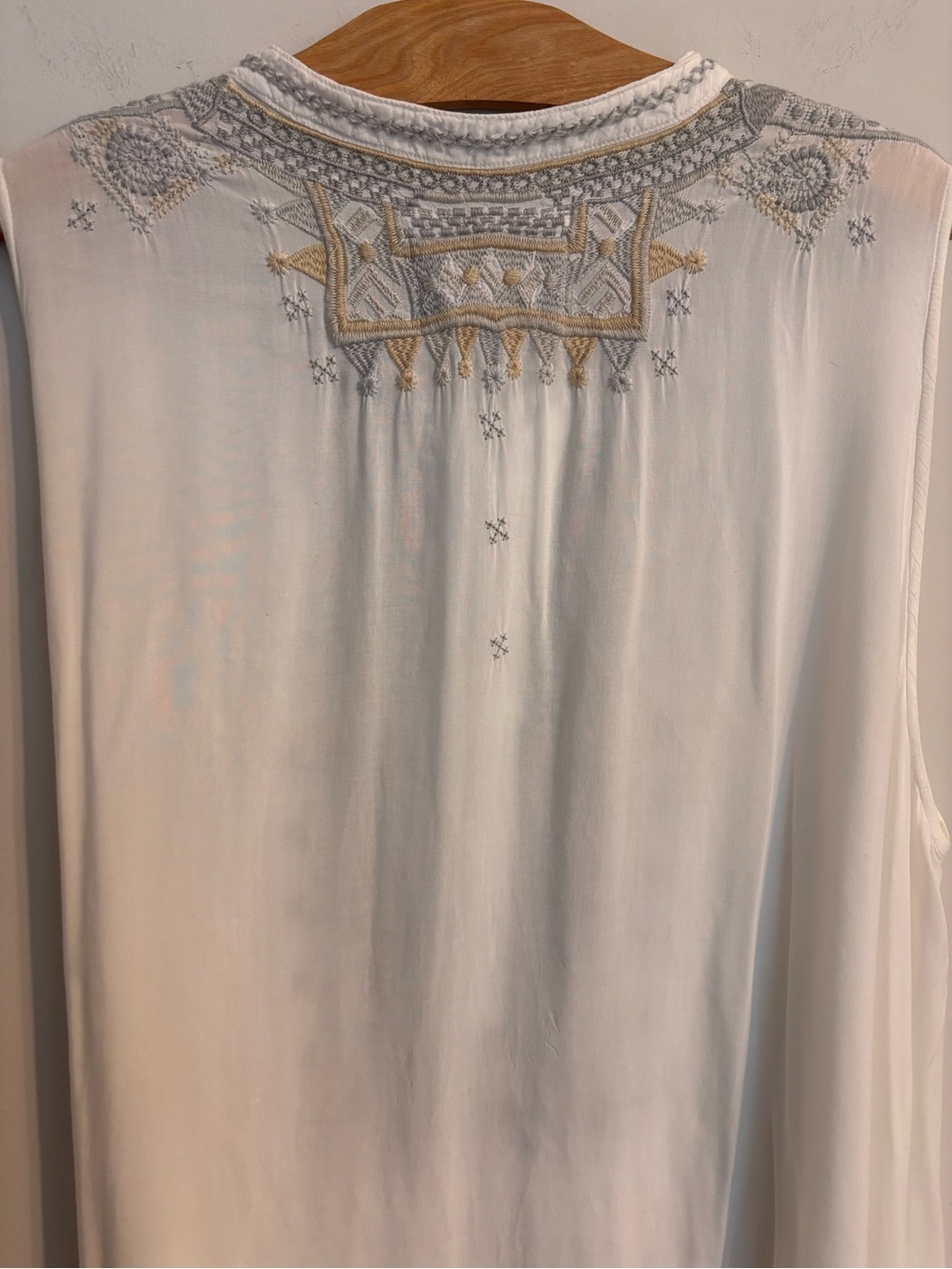 Johnny Was BIYA Embroidered Saverio flowy tunic - Picture 10 of 11